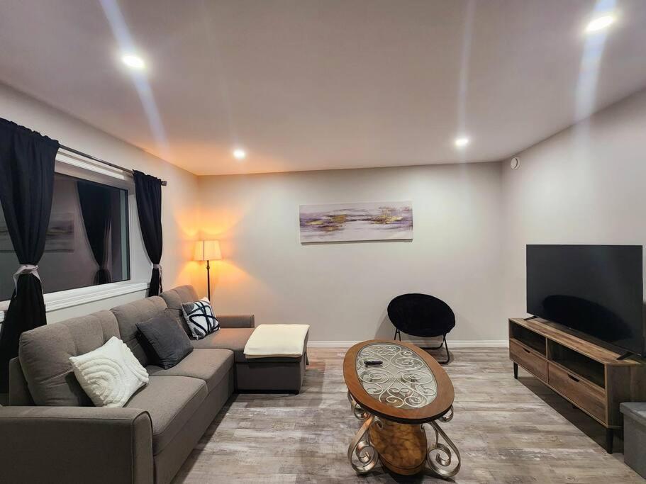 Comfort First - Sleeps 6 Whitehorse Exterior photo